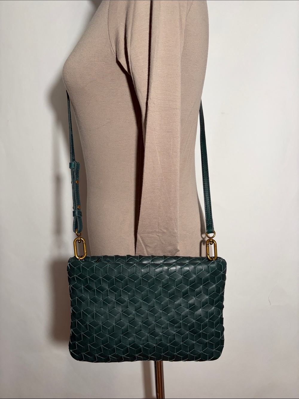 Madewell The Puff Woven Leather Crossbody Bag in Ancient Forest Green
